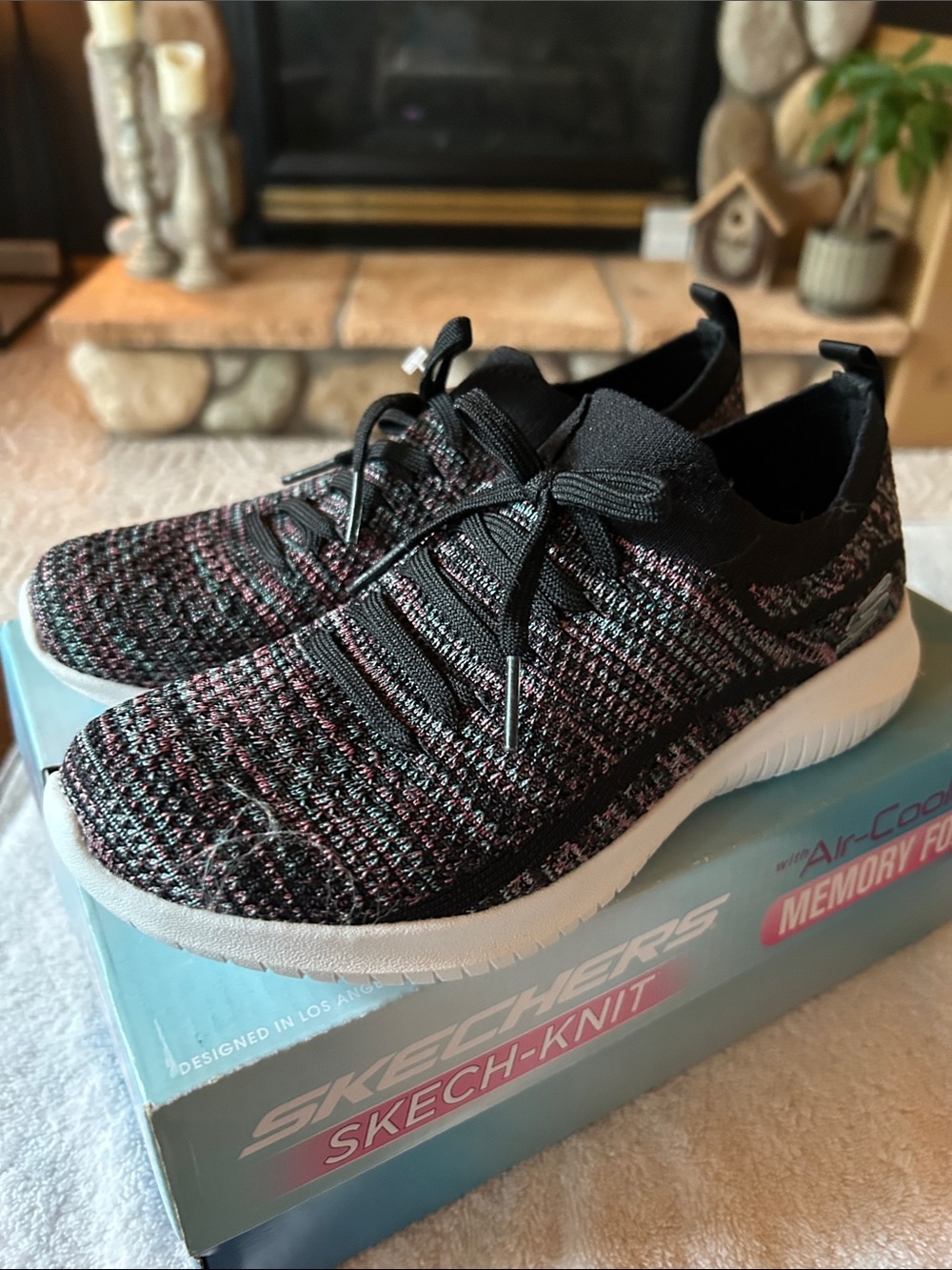 Skechers Women’s Black Pink Skech-Knit Ultra Flex Slip-On Sneakers, Sz 6.5, NWT
